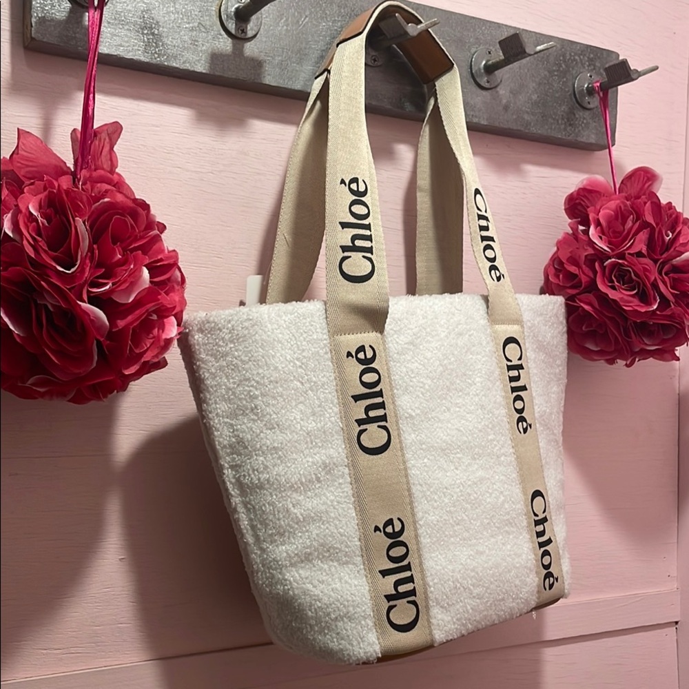 White‎ Tote Bag